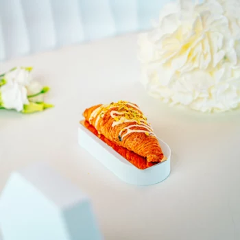 Croissant pistacjowy